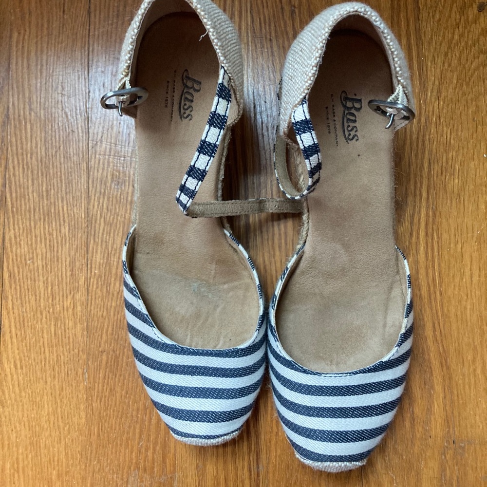 Bass cork wedges
